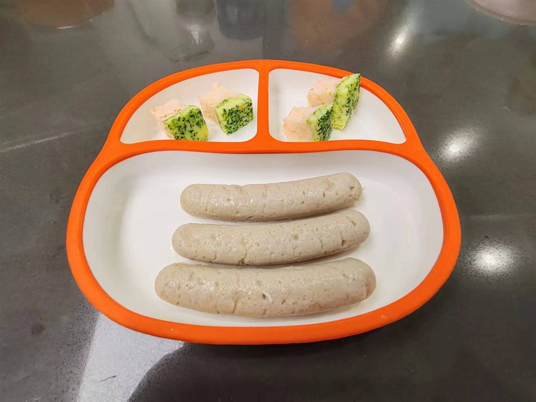 自制宝宝香肠与双色辅食块
